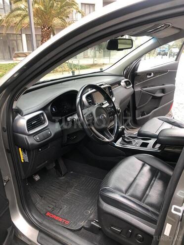 Kia Sorento-9