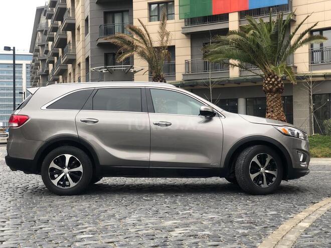 Kia Sorento-13