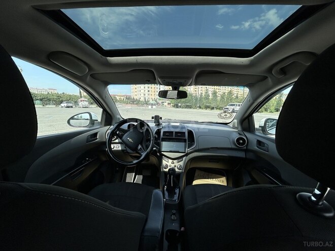 Chevrolet Aveo-3
