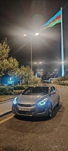 Hyundai Elantra-2