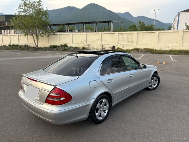 Mercedes E 240-2