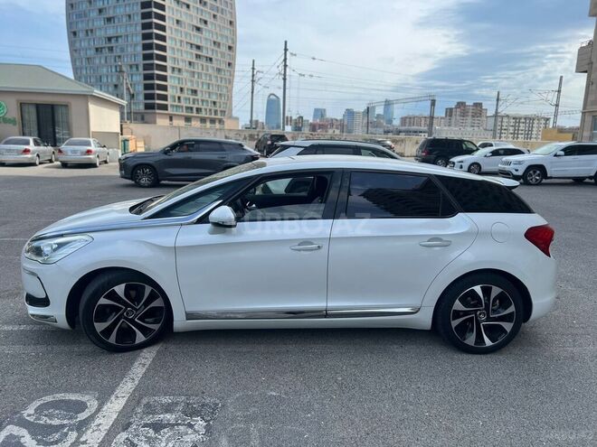 Citroen DS5-3