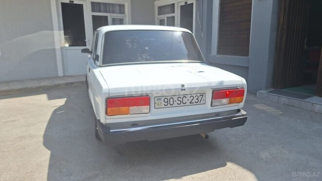 LADA (VAZ) 2107-5