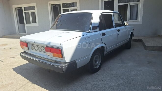 LADA (VAZ) 2107-4