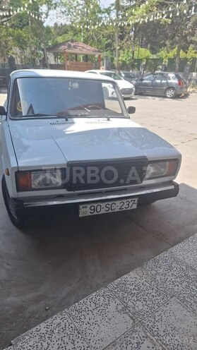 LADA (VAZ) 2107-1