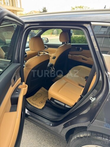 Kia Sorento-9