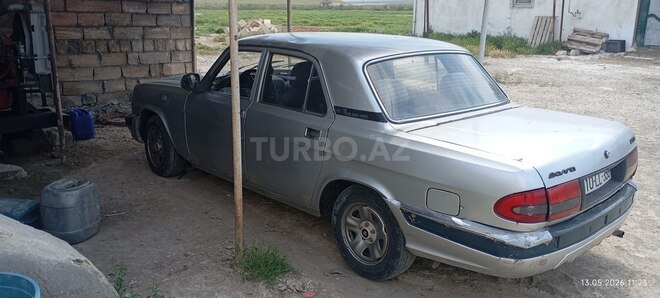 GAZ 3110 "Volga"-4