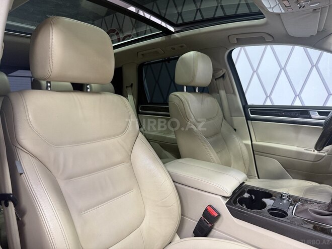 Volkswagen Touareg-8