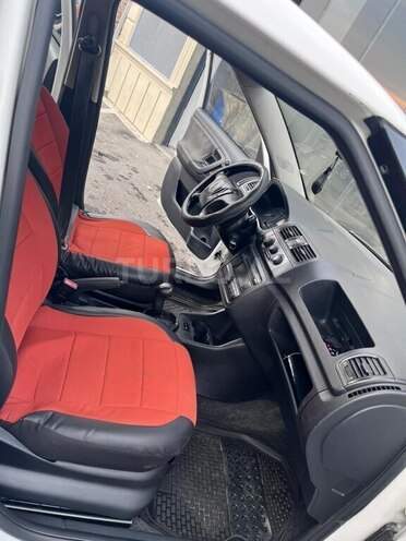 Skoda Fabia-5