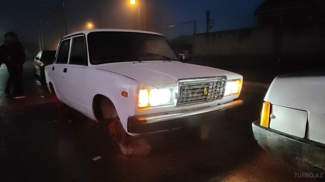 LADA (VAZ) 2107-8