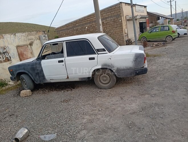 LADA (VAZ) 2107-4