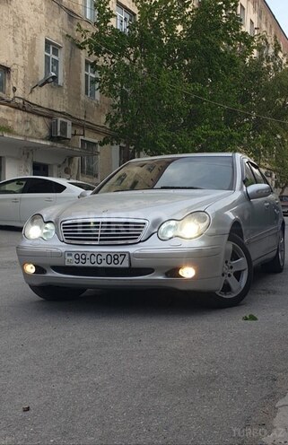 Mercedes C 200-1