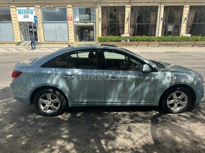 Chevrolet Cruze-2