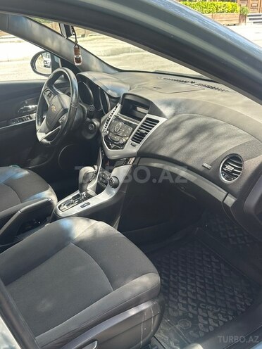 Chevrolet Cruze-9