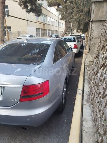 Audi A6-2