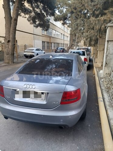 Audi A6-3