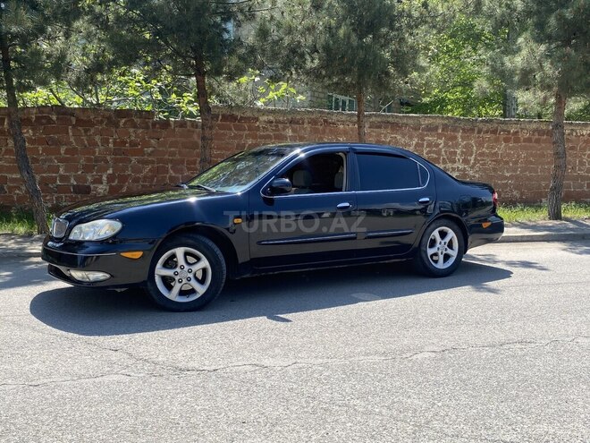 Nissan Maxima-4