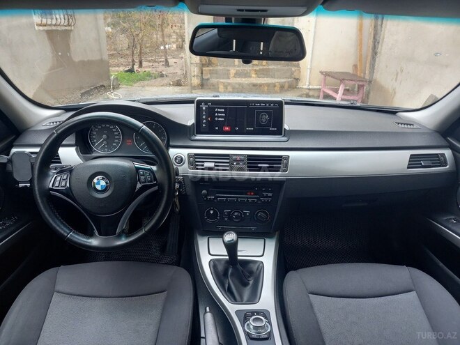 BMW 318-10