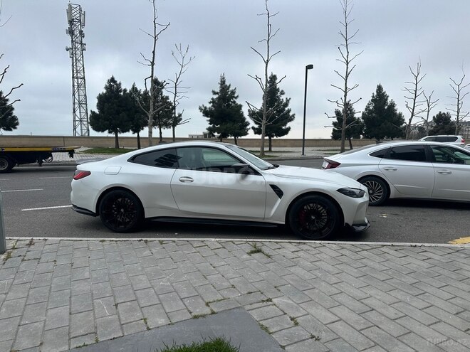 BMW M4-4