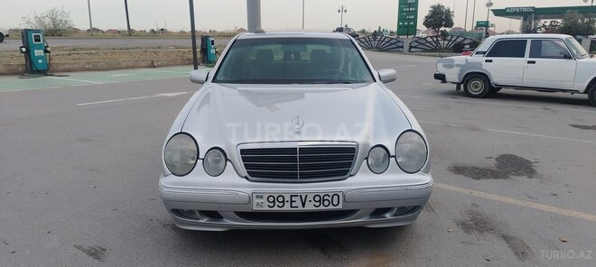 Mercedes E 200-2
