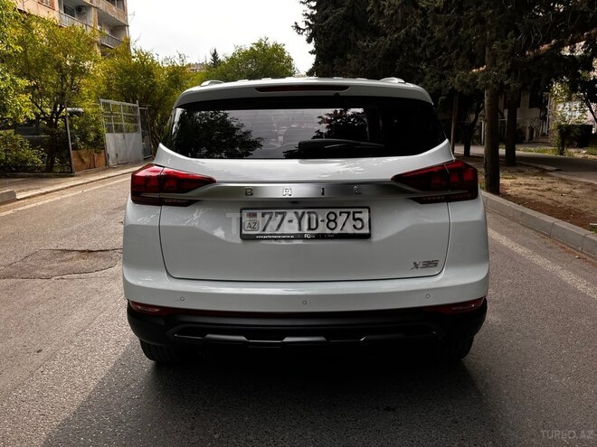 Baic X35-7
