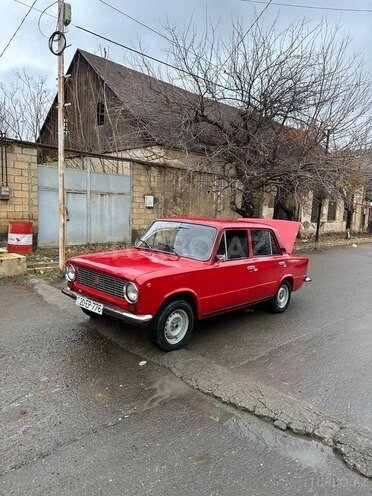 LADA (VAZ) 21011-1
