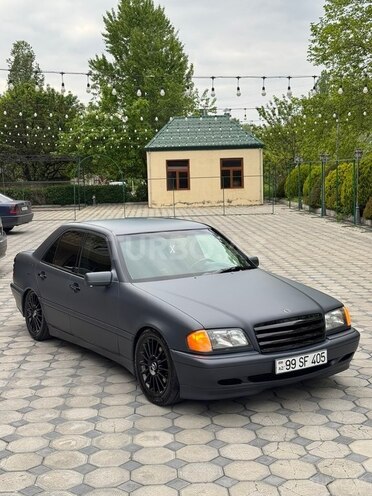 Mercedes C 200-4