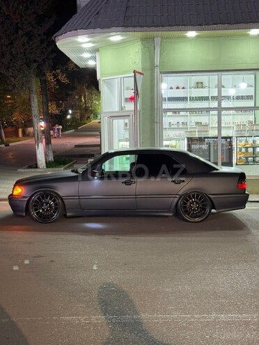 Mercedes C 200-17