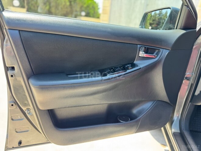 Toyota Corolla-4
