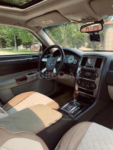 Chrysler 300C-7