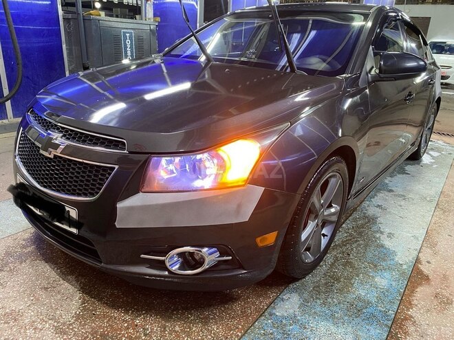 Chevrolet Cruze-1