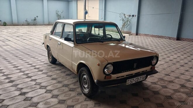 LADA (VAZ) 21011-8