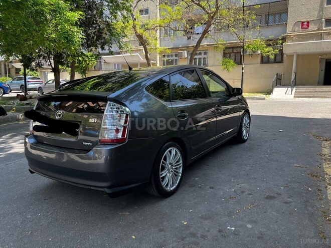 Toyota Prius-6