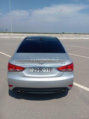 Hyundai Sonata-3