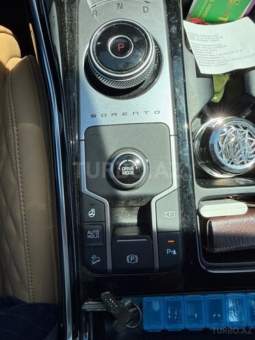 Kia Sorento-16