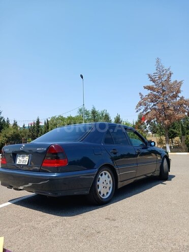 Mercedes C 200-2