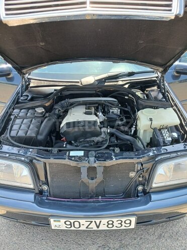 Mercedes C 200-8