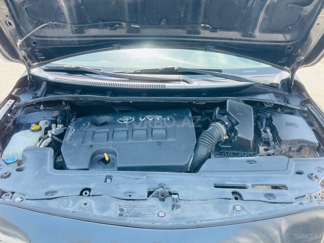 Toyota Corolla-10