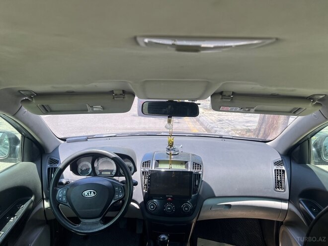 Kia Ceed SW-12