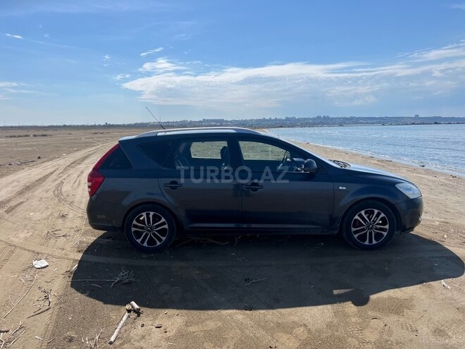 Kia Ceed SW-19
