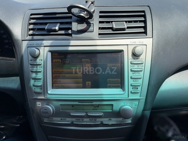 Toyota Camry-12