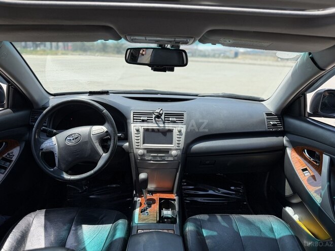 Toyota Camry-9