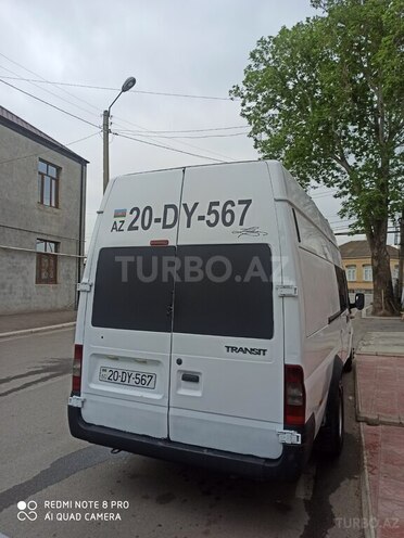 Ford Transit-3