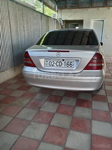 Mercedes C 220-2