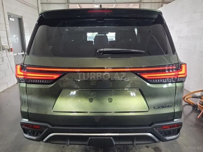 Lexus LX 600-4