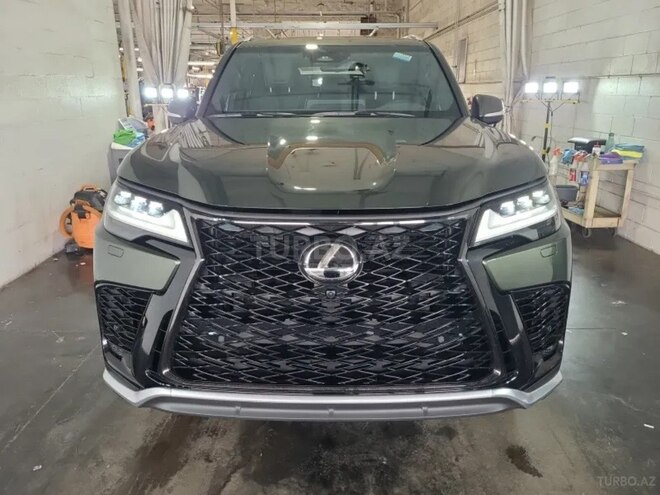 Lexus LX 600-1