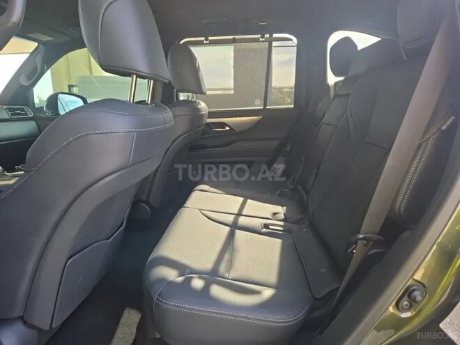 Lexus LX 600-8