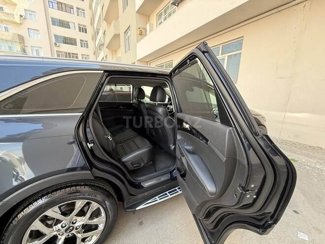 Kia Sorento-9