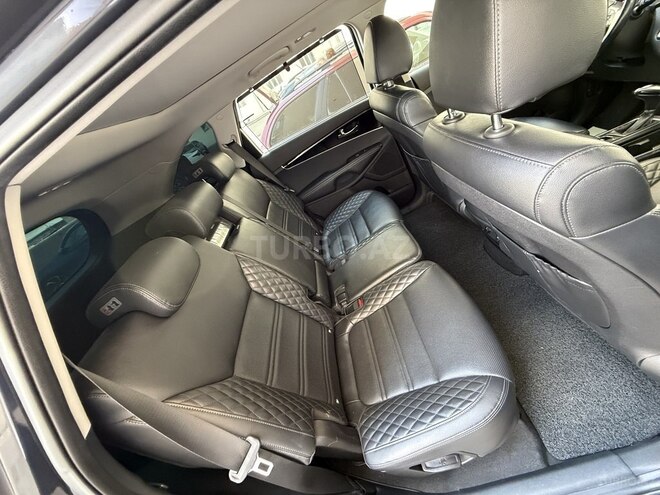 Kia Sorento-10
