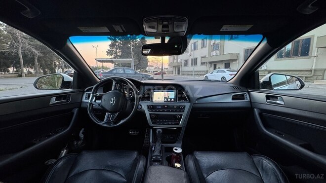 Hyundai Sonata-5